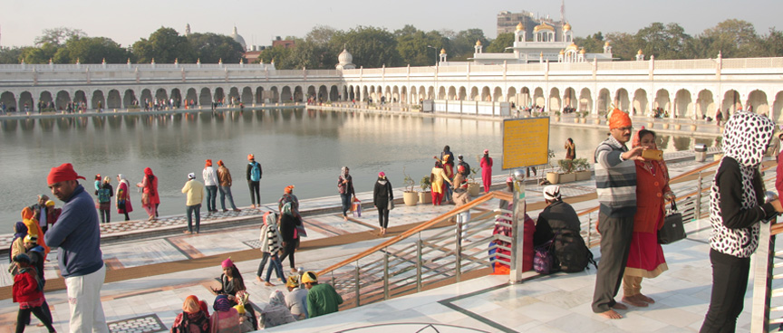 Sikh Temple Gurudwara Bangla Sahib, New Delhi