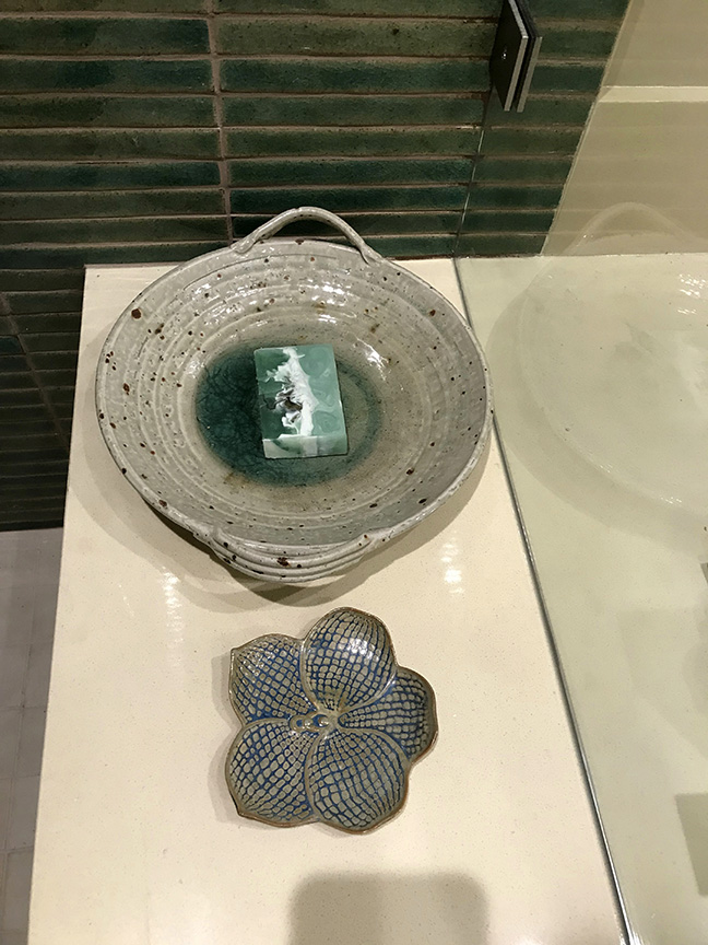 Master Bath 1, Soap dish