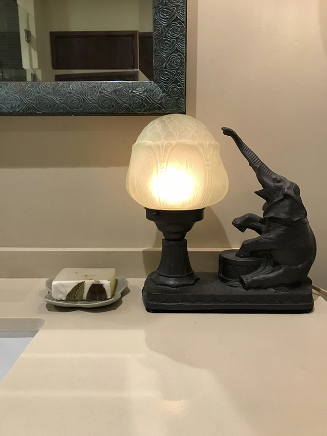 Master Bath 1, Night light